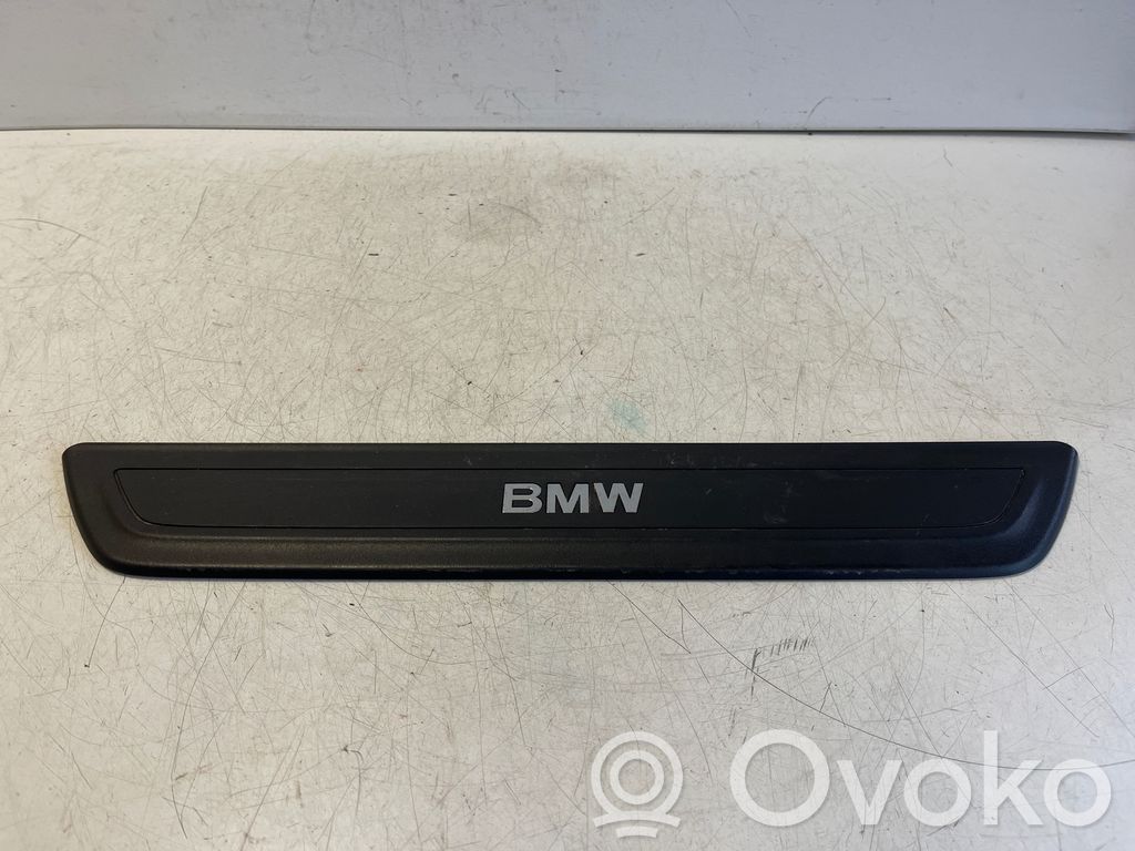 BMW X3 F25 Apărătoare laterală față 