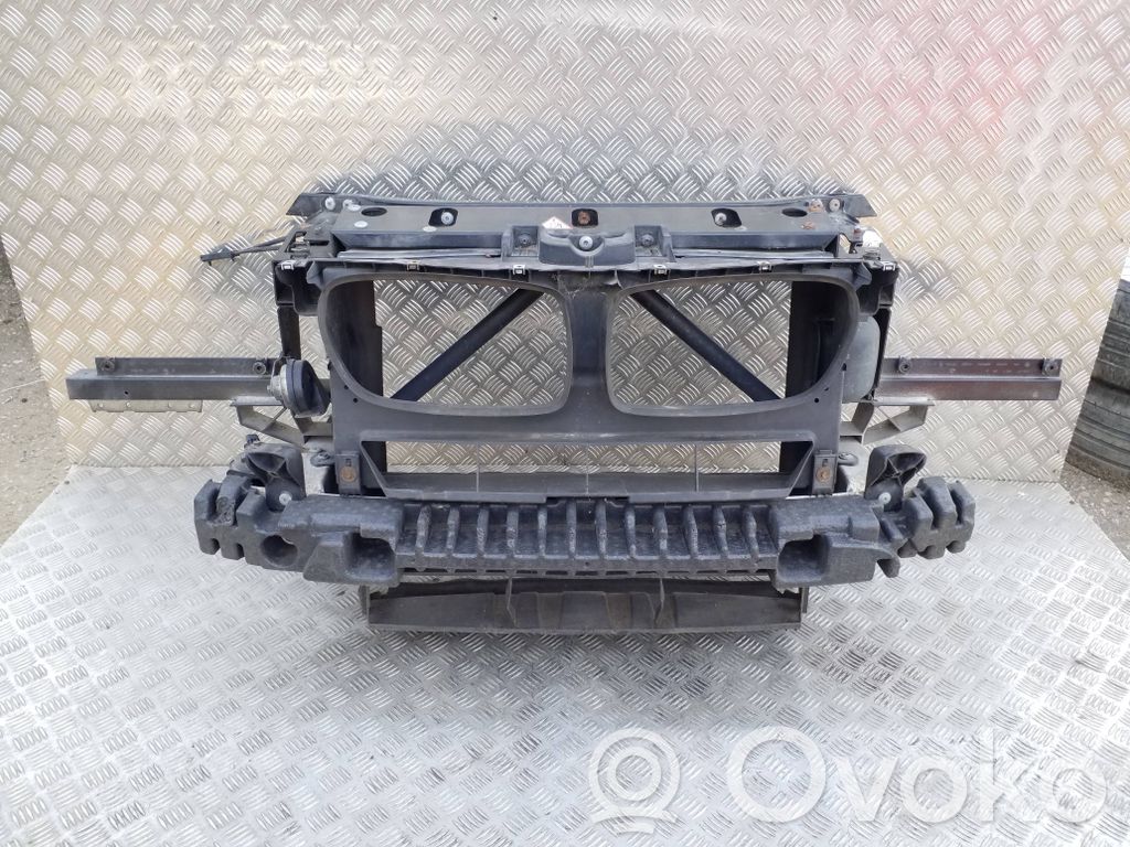 BMW X3 F25 Support de radiateur sur cadre face avant