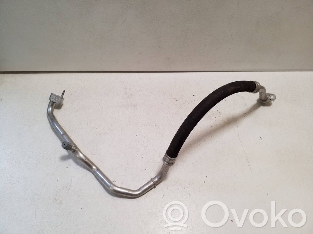 Cupra Formentor Ilmastointilaitteen putki (A/C)