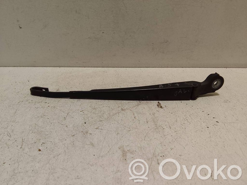 Volkswagen PASSAT B5.5 Wischerarm Heckscheibe 