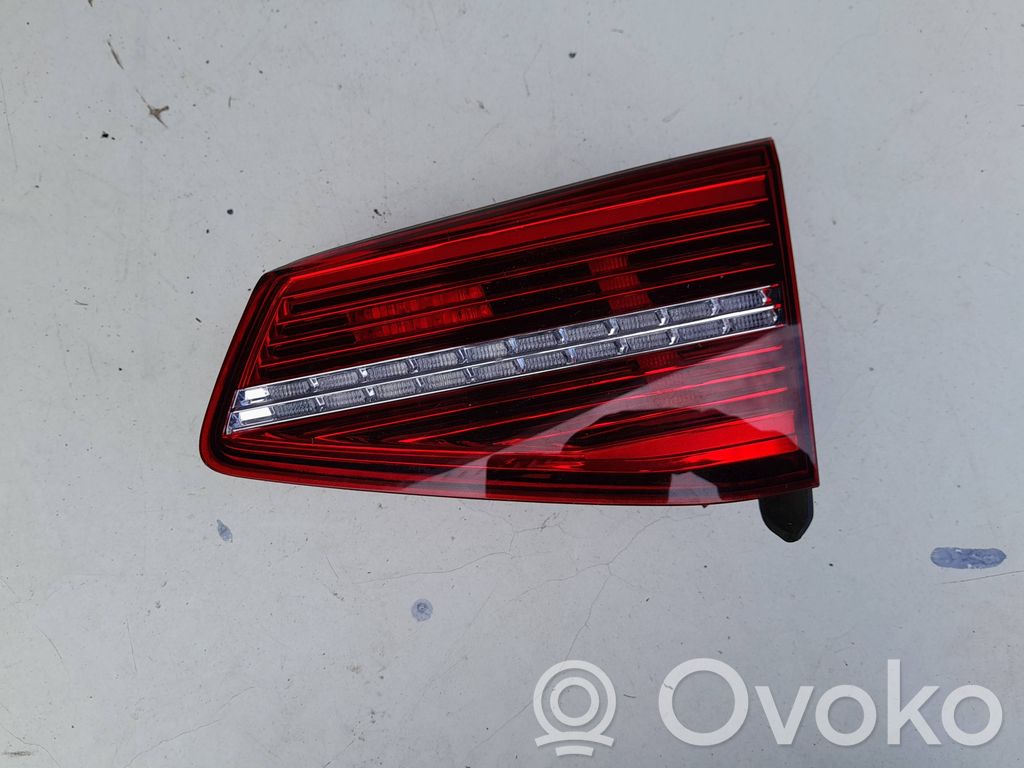 Volkswagen PASSAT B8 Lampă spate în capacul portbagajului 