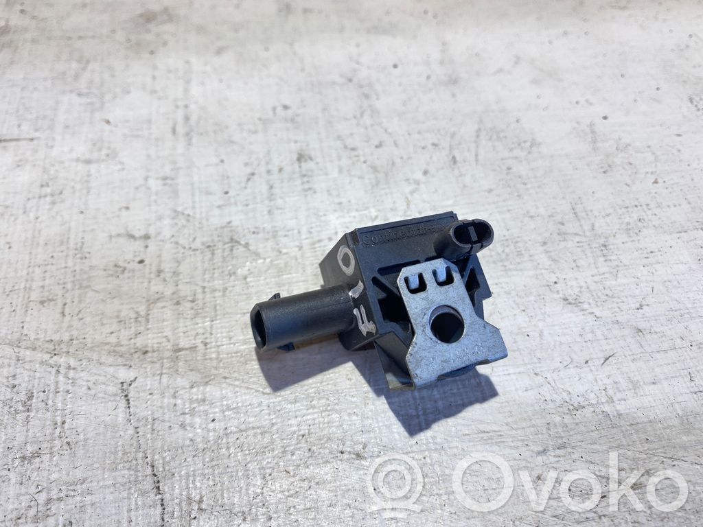 BMW 5 F10 F11 Airbag deployment crash/impact sensor 