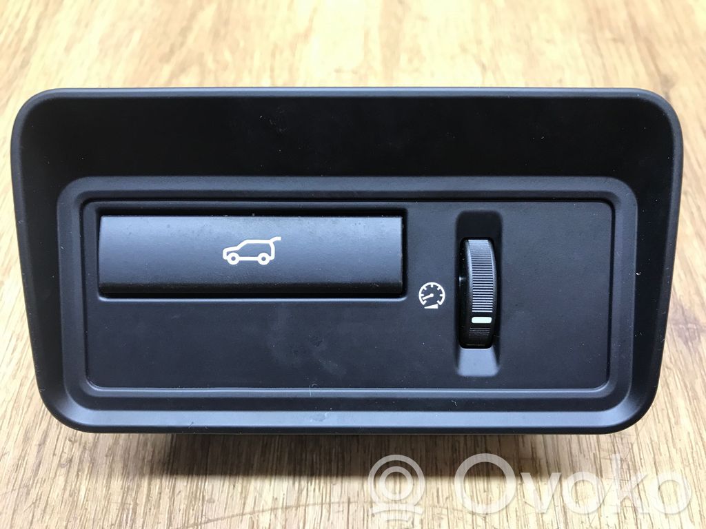 Land Rover Range Rover L405 Tailgate opening switch 