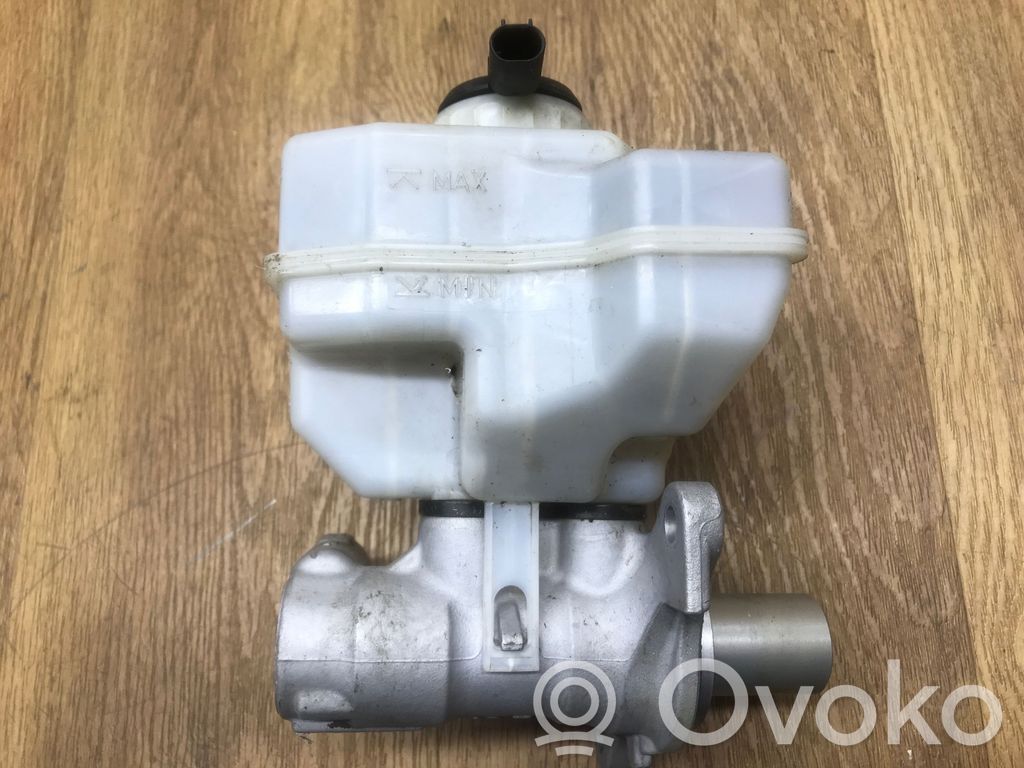 Land Rover Range Rover Sport L494 Główny cylinder hamulca 