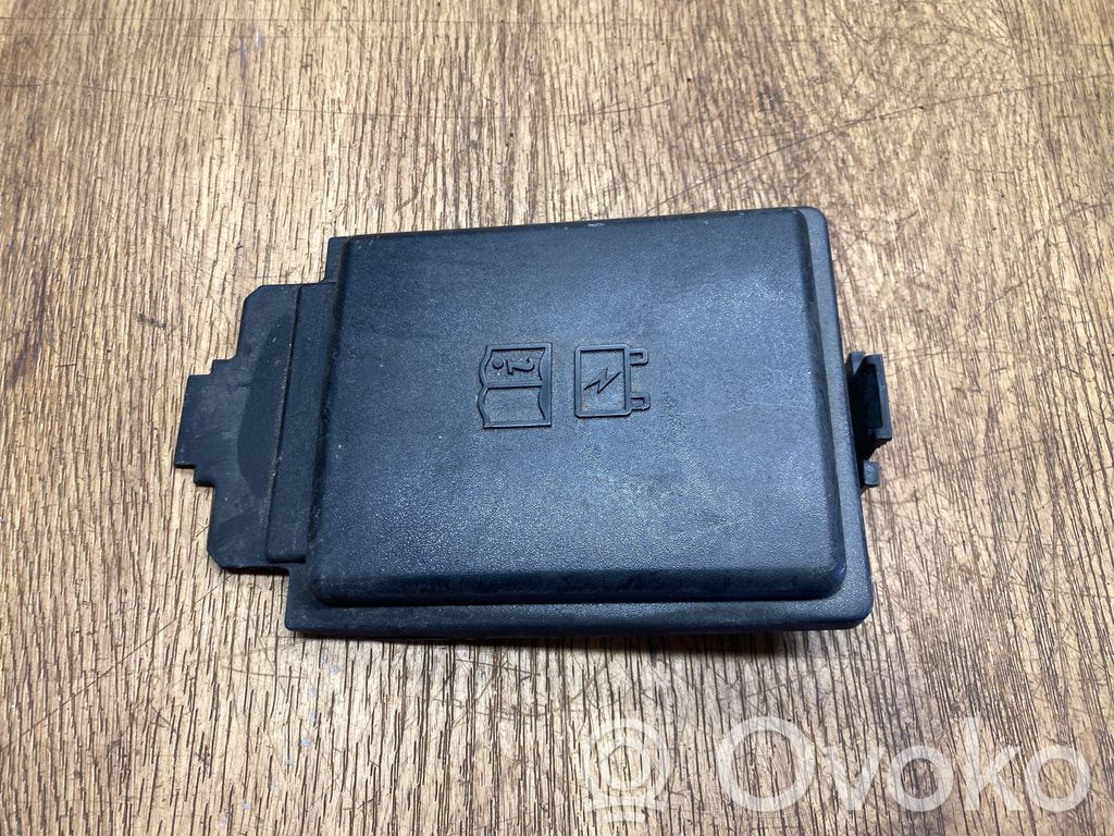 Jaguar F-Pace Fuse box cover 