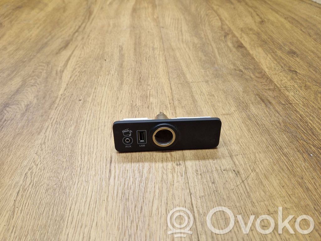 Land Rover Range Rover L405 USB jungtis 