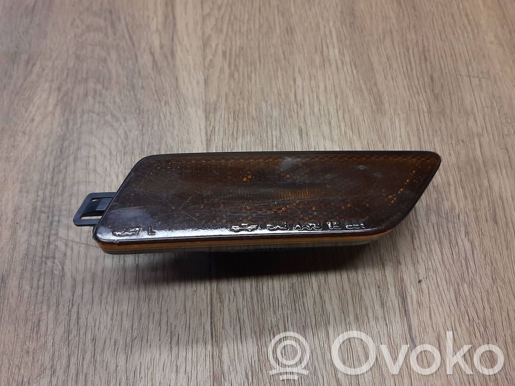 Porsche Macan (95B) Front reflector 