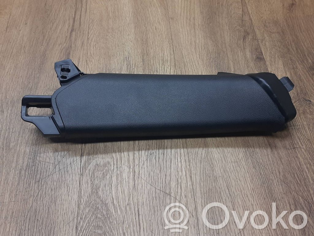 Porsche Macan (95B) (C) pillar trim 