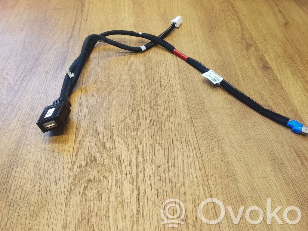 KIA EV6 USB socket connector 