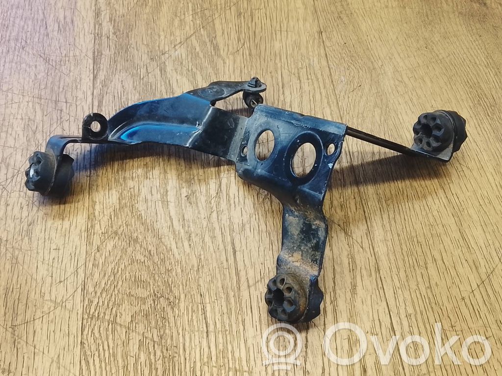 BMW X3 G01 ABS-pumpun kiinnike 