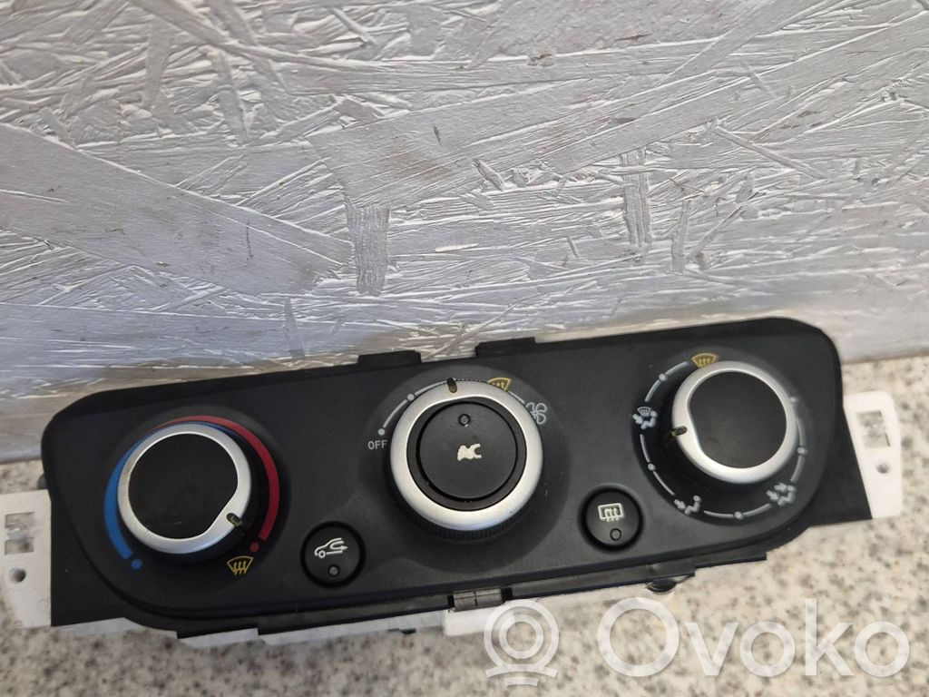 Climate control unit   E1072183A