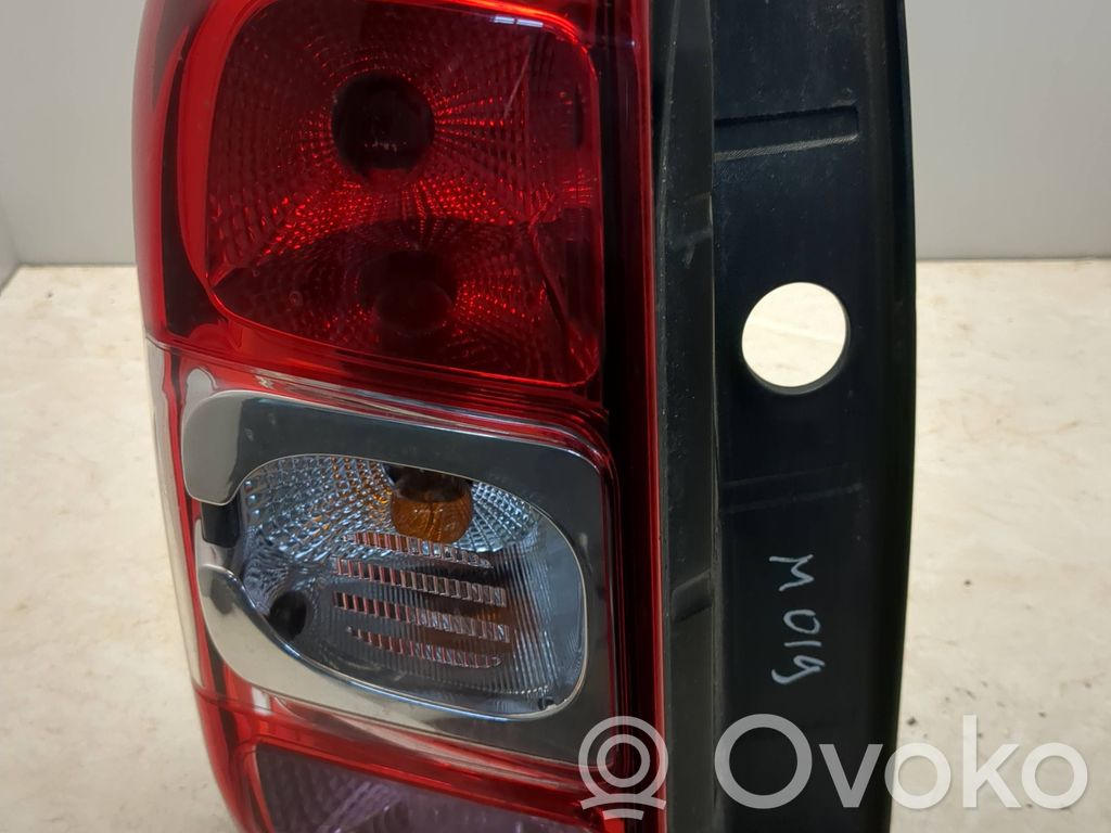Dacia Duster II Takaluukun takavalot 