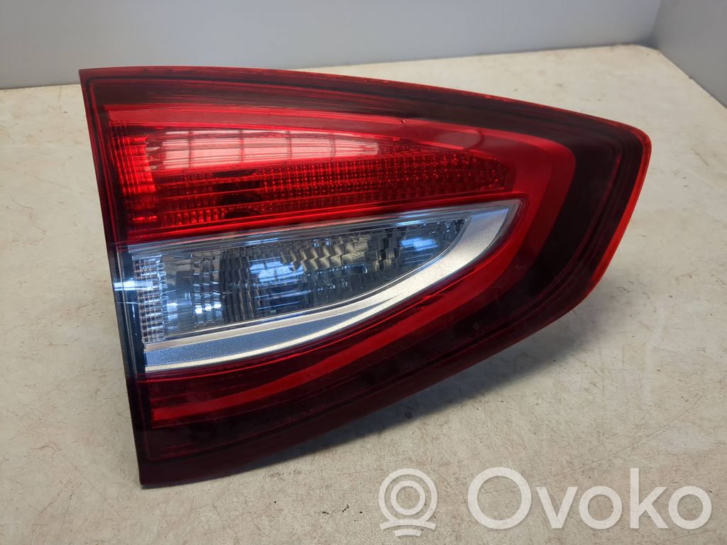 Ford C-MAX II Luz trasera/de freno 