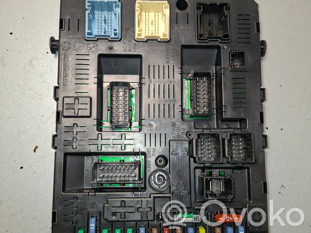 Citroen C4 I Picasso Sulakemoduuli 