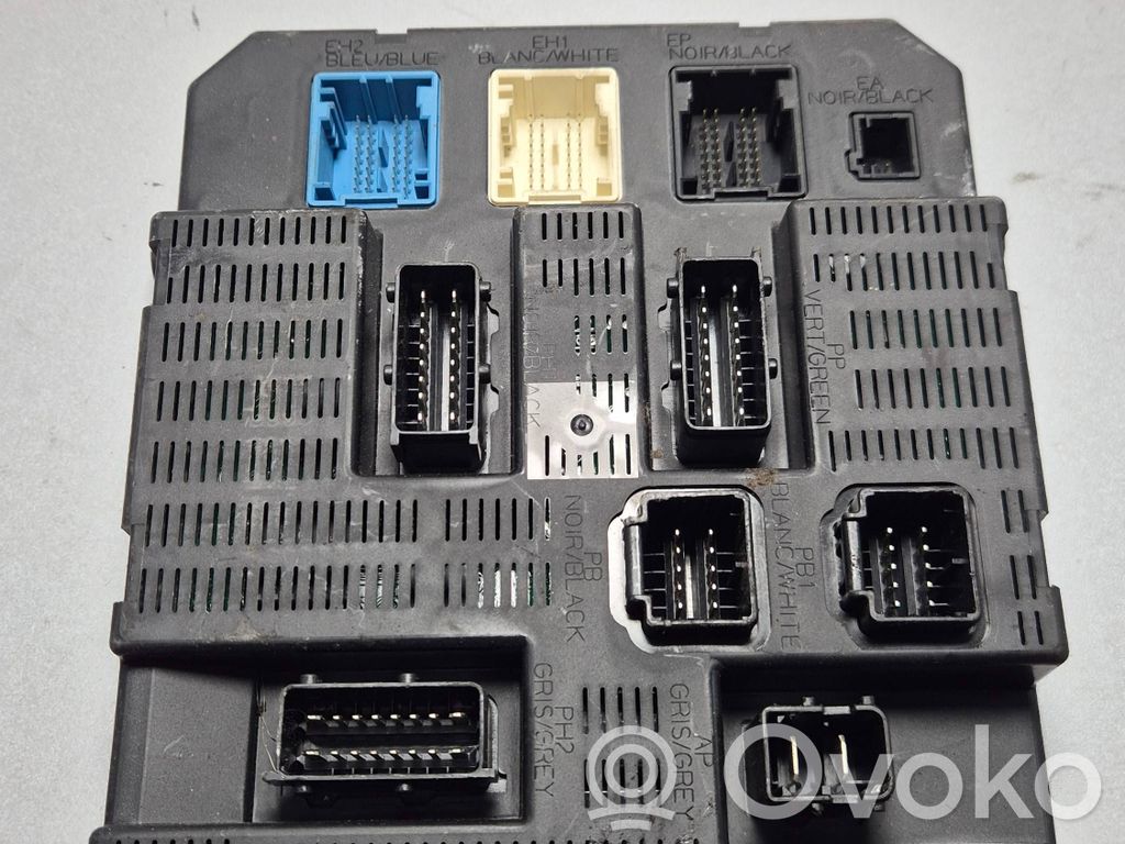 Peugeot Expert Fuse module 