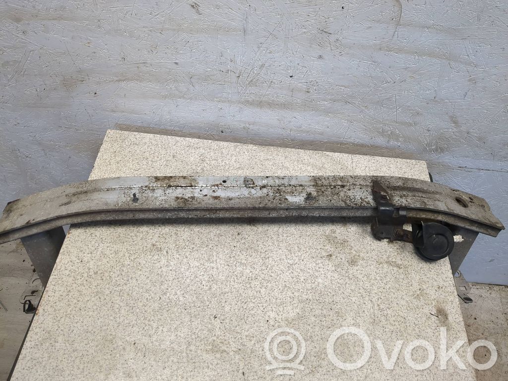 Renault Captur Front bumper cross member 