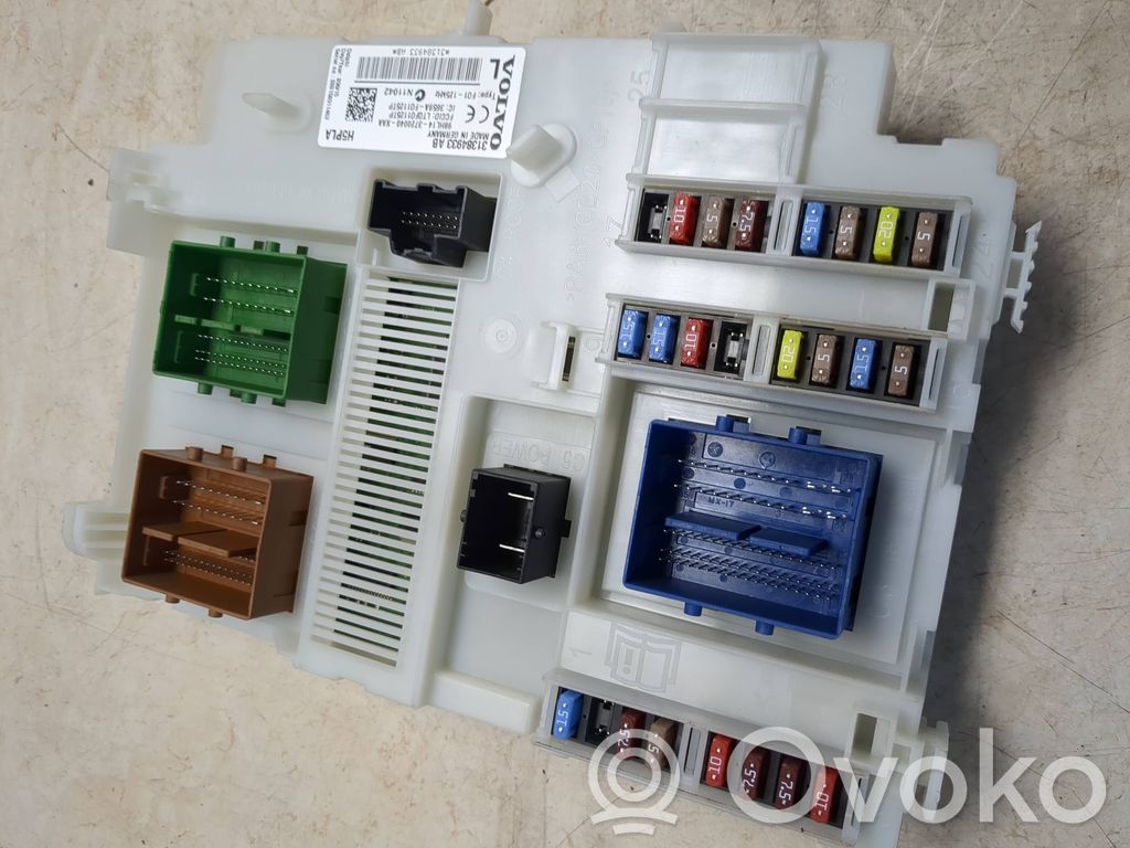 Volvo V70 Fuse module 