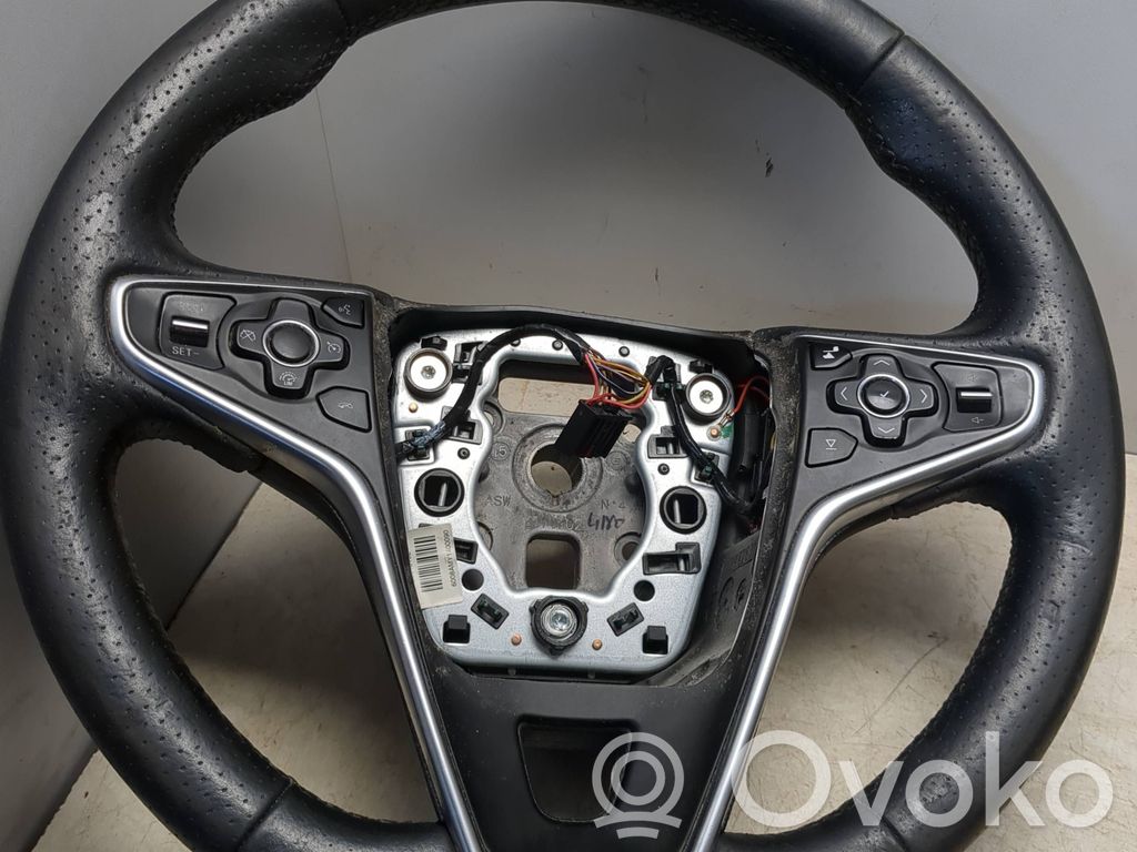 Opel Insignia A Steering wheel 