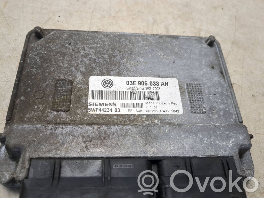 Skoda Fabia Mk2 (5J) Engine control unit/module 