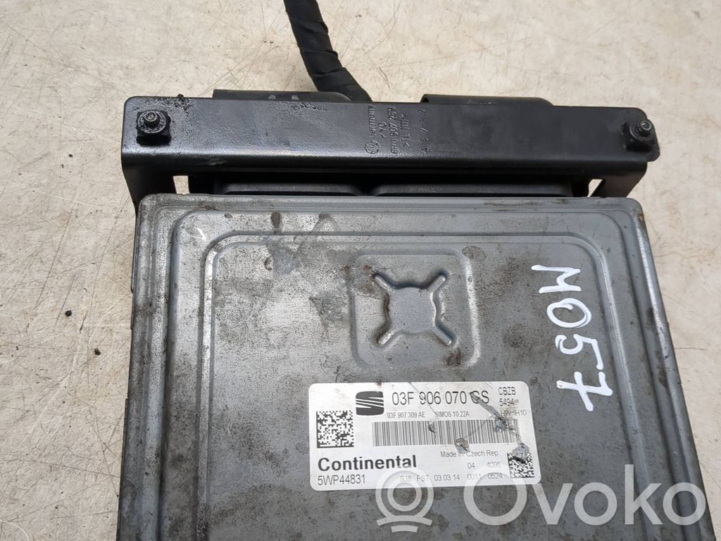 Seat Ibiza IV (6J,6P) Engine control unit/module 