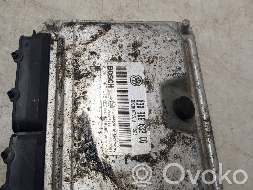 Volkswagen Polo IV 9N3 Engine control unit/module 