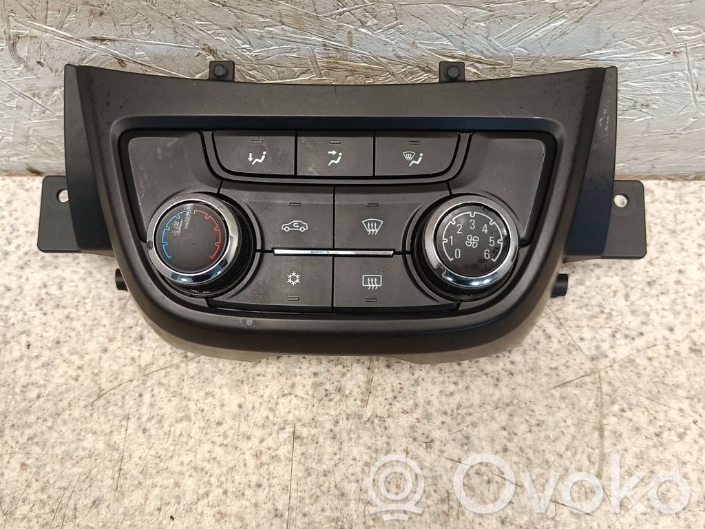 Opel Zafira C Climate control unit 