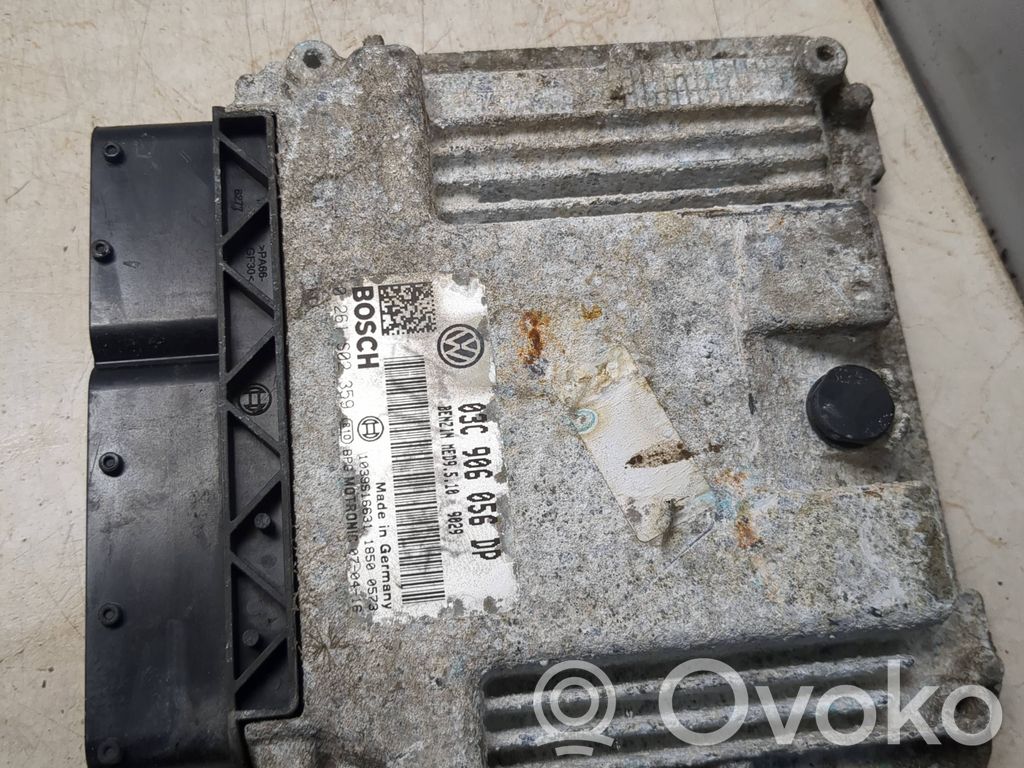 Volkswagen Golf V Engine control unit/module 