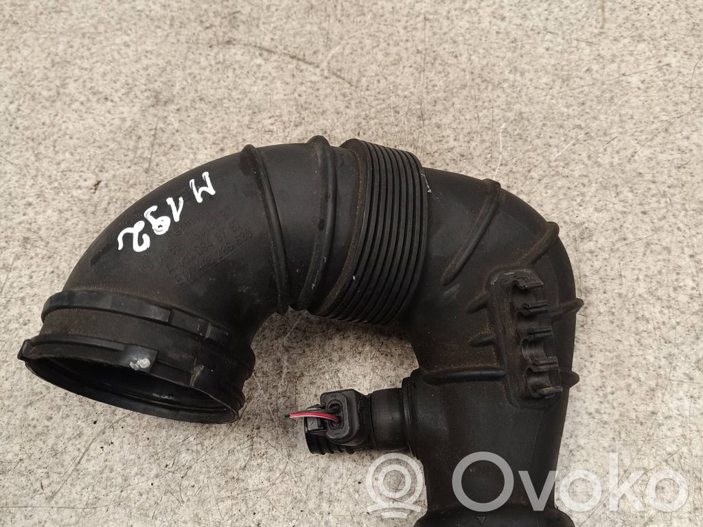Mercedes-Benz E C207 W207 Turbo air intake inlet pipe/hose 