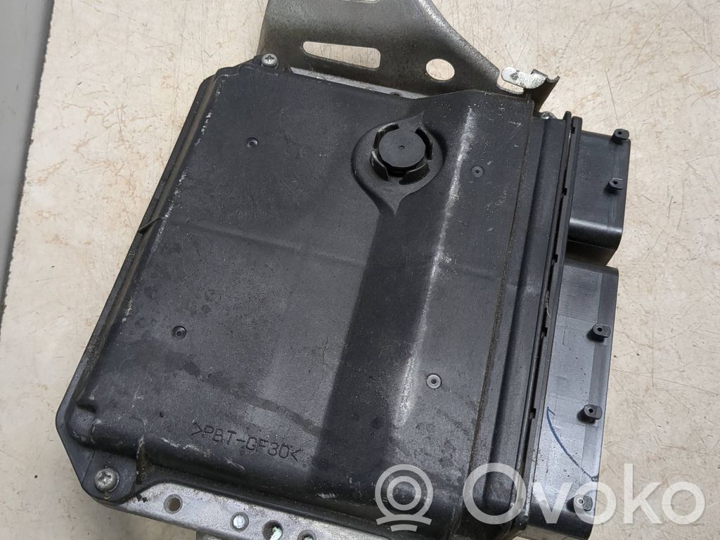 Toyota Auris 150 Engine control unit/module 