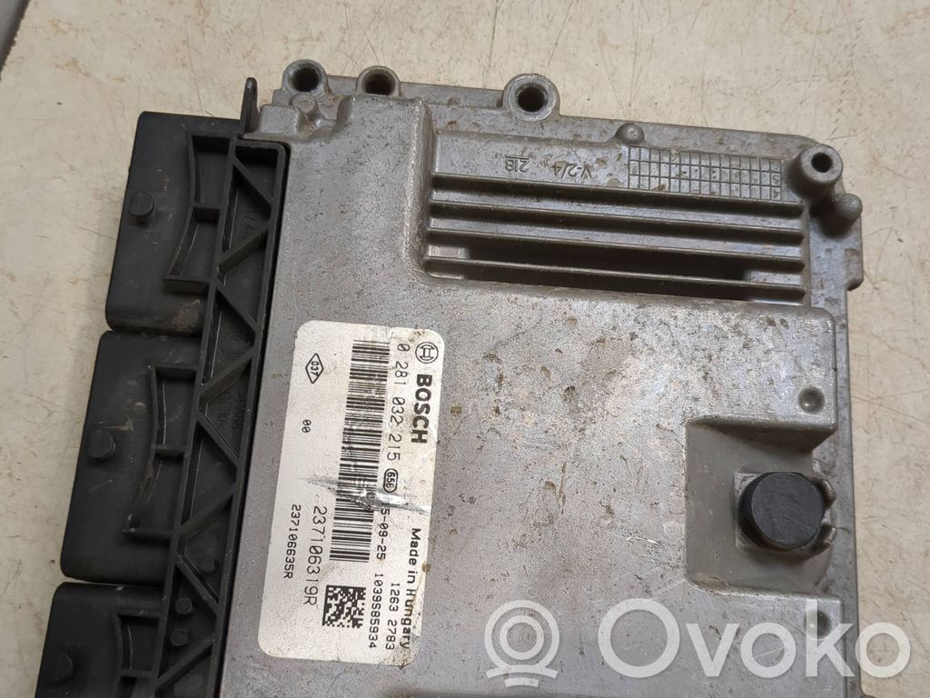 Renault Clio IV Engine control unit/module 