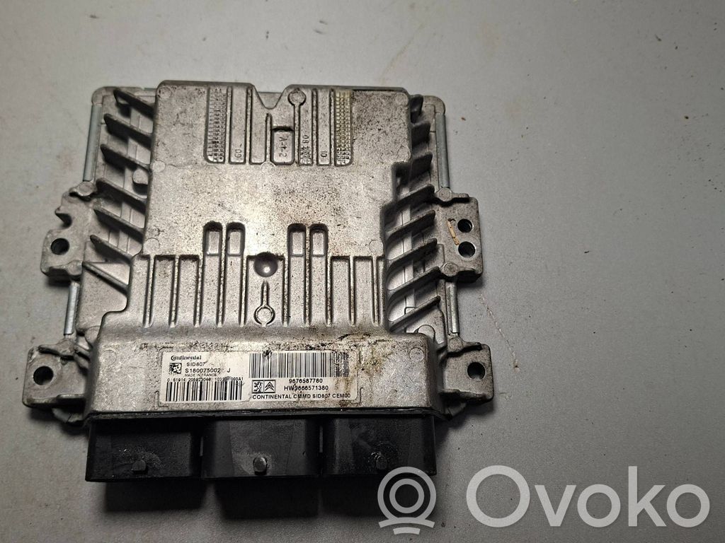 Peugeot 3008 II Engine control unit/module 
