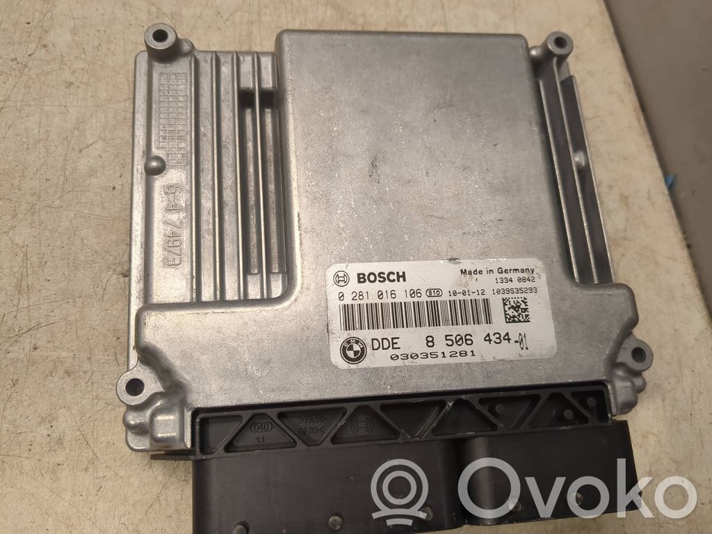 BMW 1 E82 E88 Engine control unit/module 