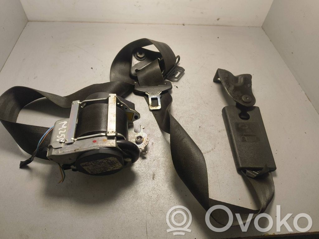 Renault Clio IV Front seatbelt 
