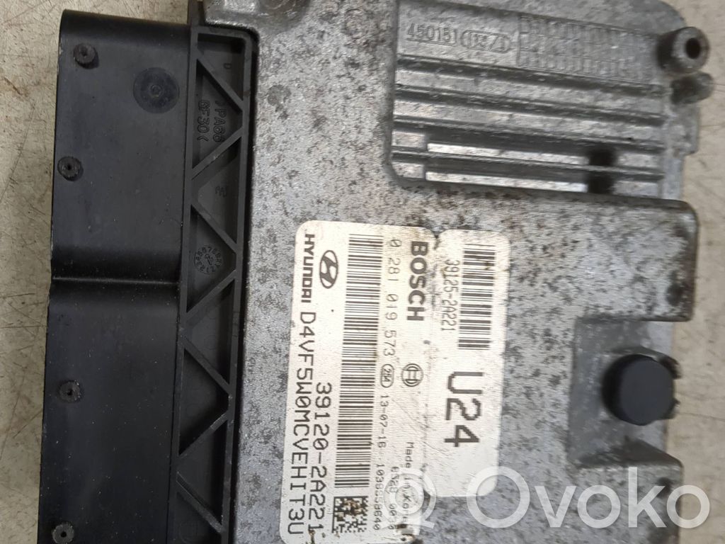 Hyundai i40 Engine control unit/module 