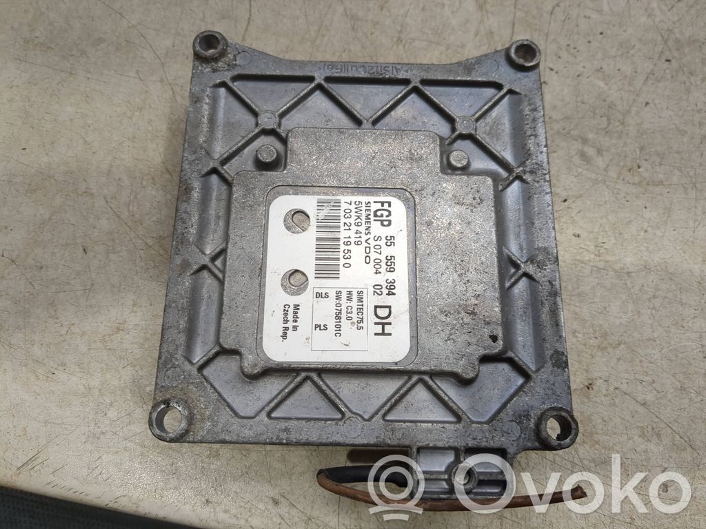 Opel Astra H Engine control unit/module 