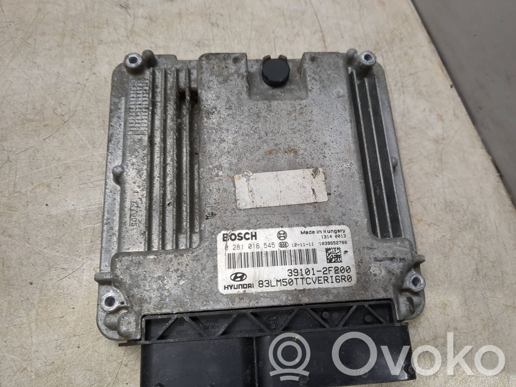 Hyundai ix35 Engine control unit/module 