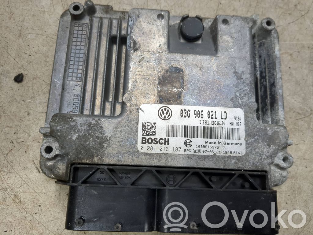 Skoda Fabia Mk2 (5J) Engine control unit/module 