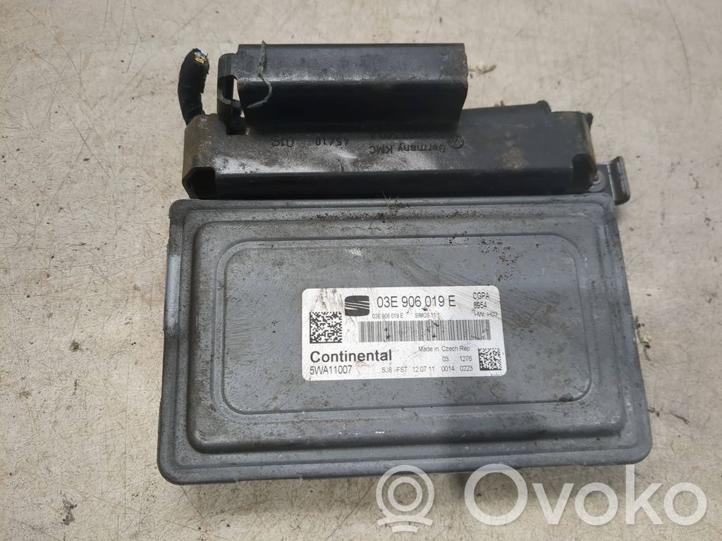 Seat Ibiza IV (6J,6P) Engine control unit/module 