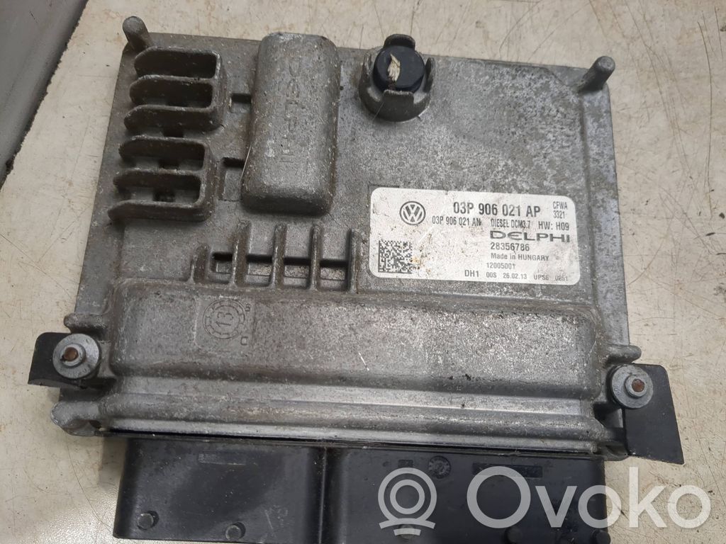 Skoda Fabia Mk2 (5J) Engine control unit/module 