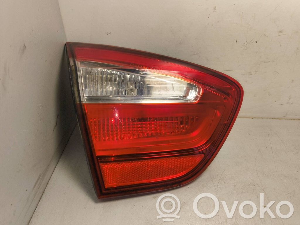 KIA Rio Tailgate rear/tail lights 