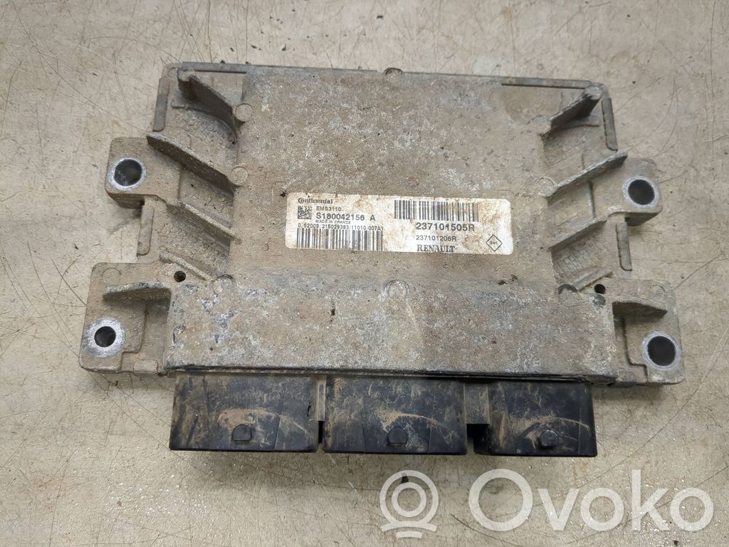 Renault Clio III Engine control unit/module 