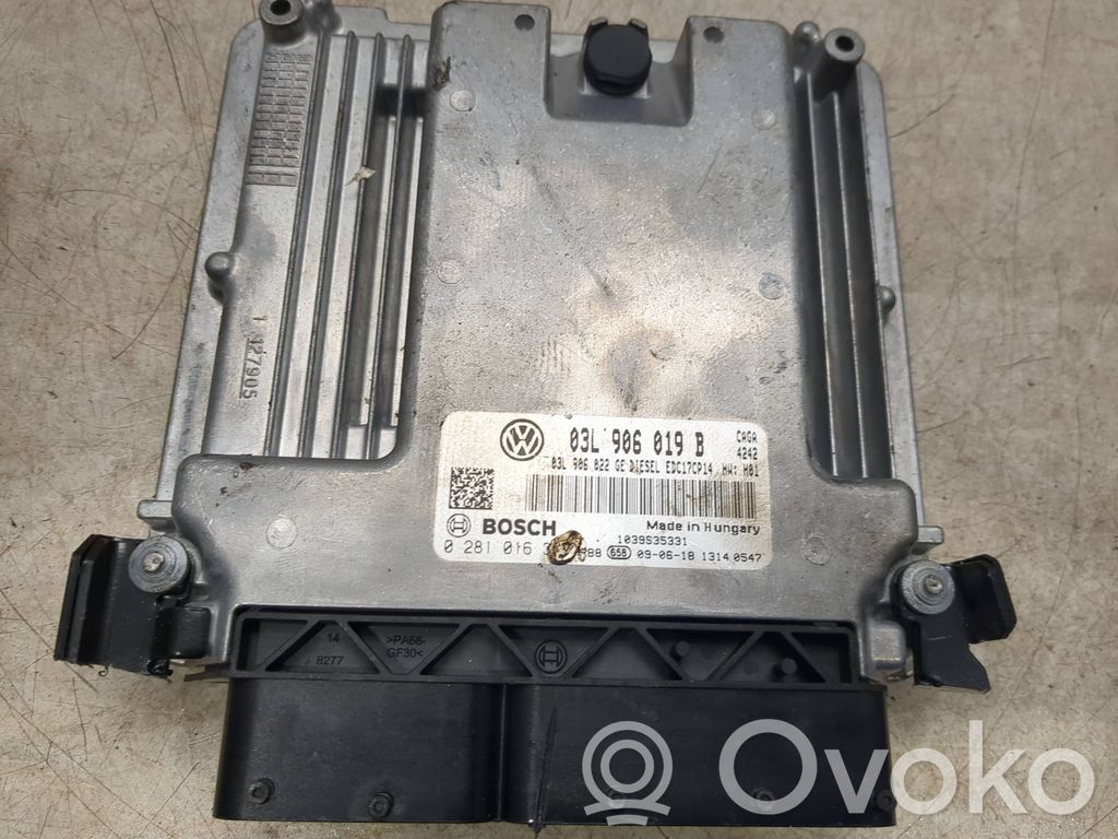 Audi Q5 SQ5 8R Engine control unit/module 