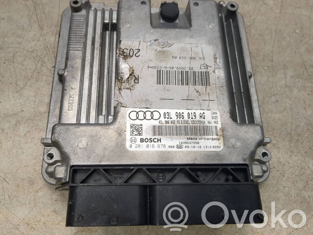 Audi A4 S4 B8 8K Engine control unit/module 
