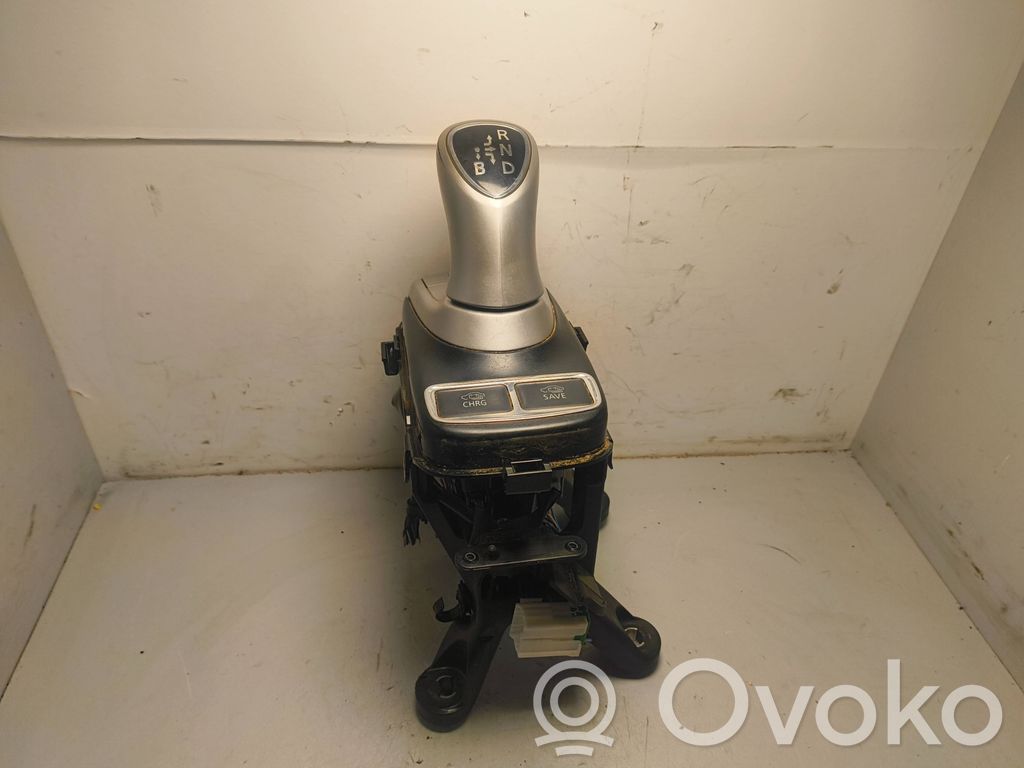 Mitsubishi Outlander Gear shifter/selector 