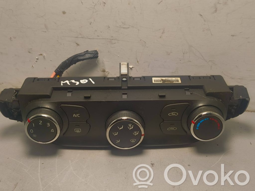 KIA Ceed Climate control unit 