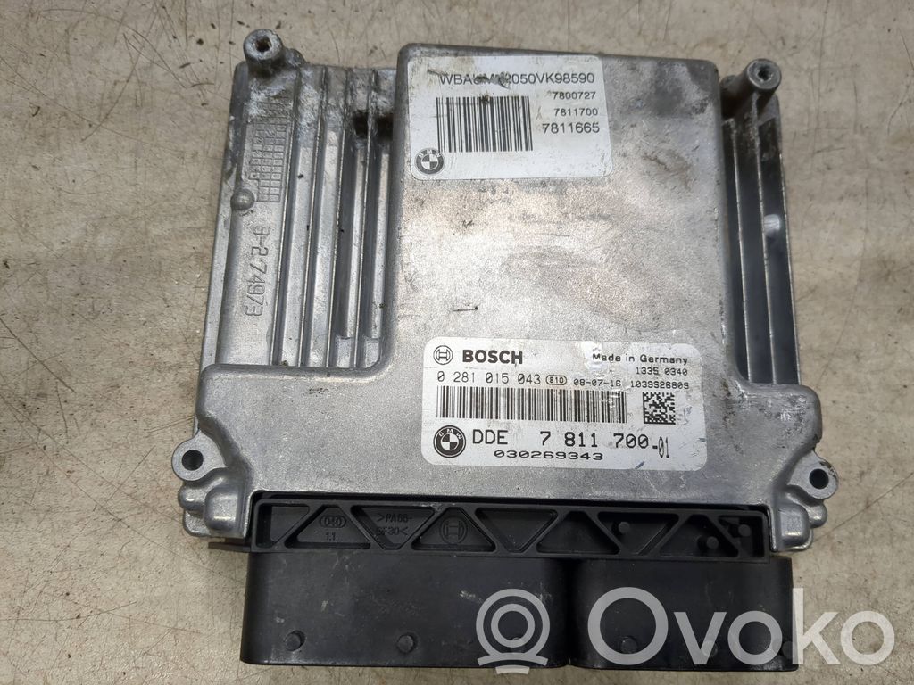 BMW 1 E82 E88 Engine control unit/module 