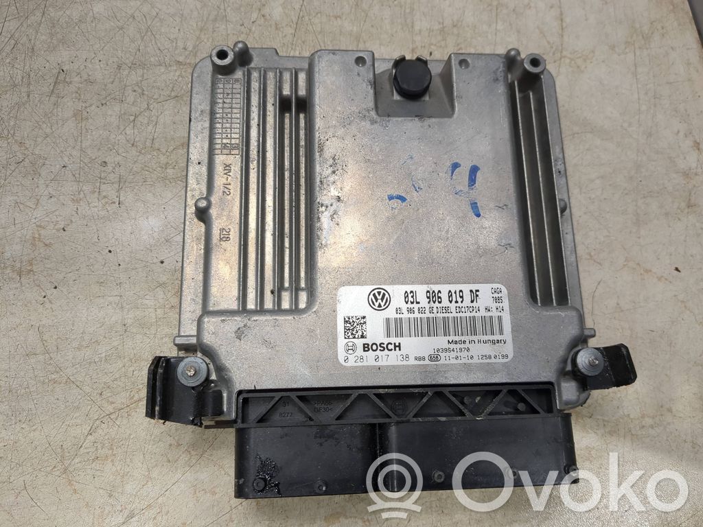 Seat Exeo (3R) Variklio valdymo blokas 