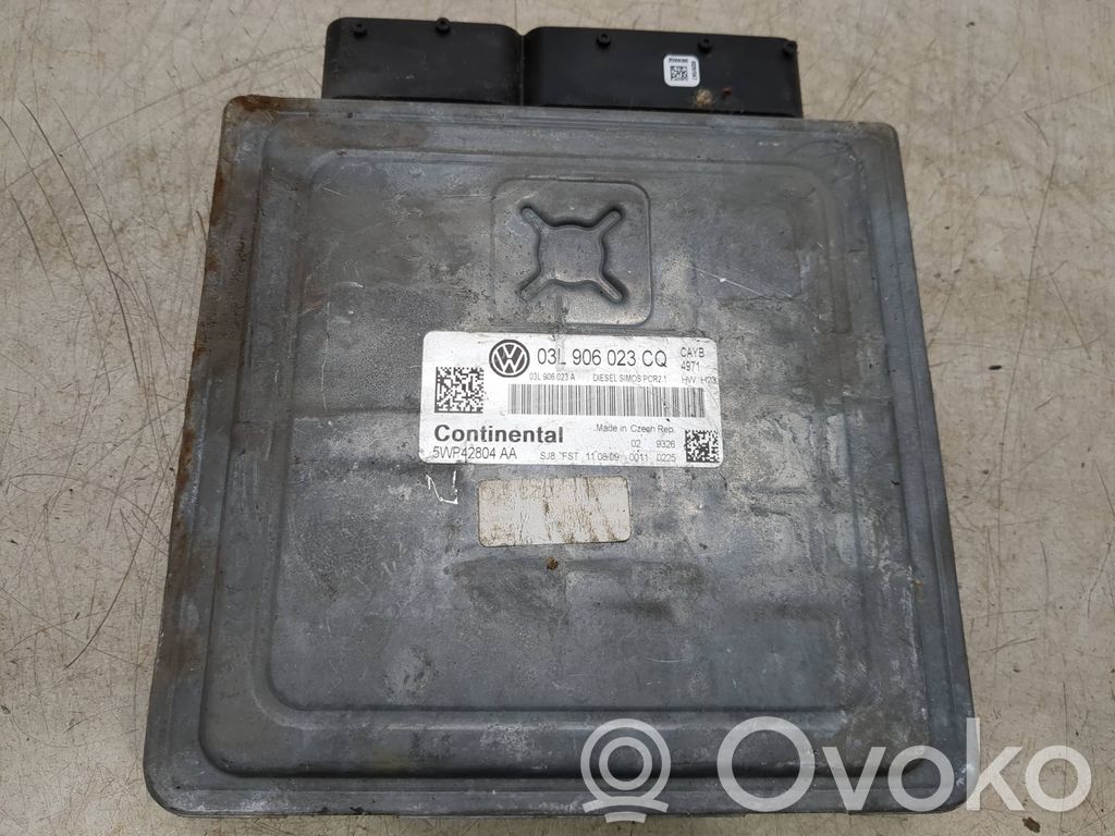 Volkswagen Golf VI Engine control unit/module 