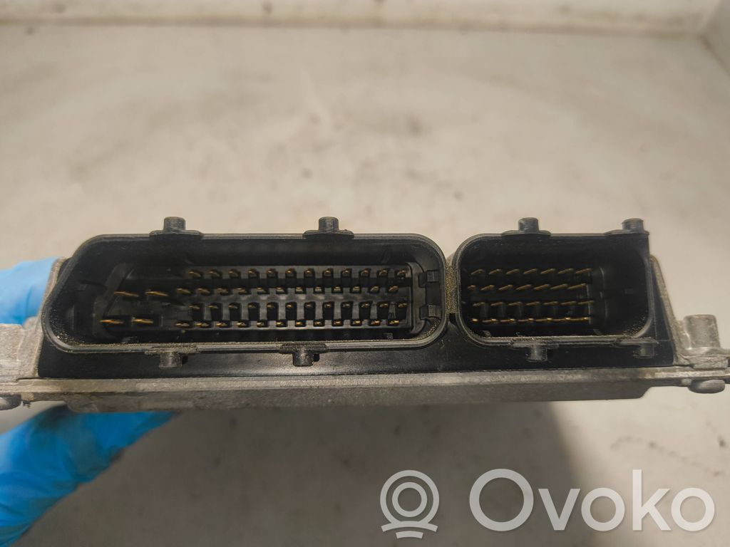 Skoda Fabia Mk2 (5J) Engine control unit/module 