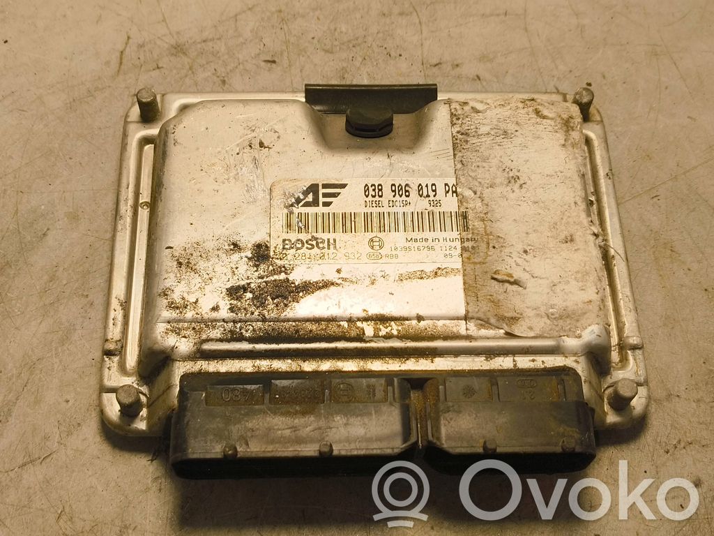 Volkswagen Sharan Engine control unit/module 